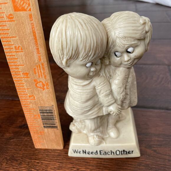 Vintage Russ Berries Figurine We Need Each Other 1970s USA Kitschy Whimsical - Picture 3 of 11
